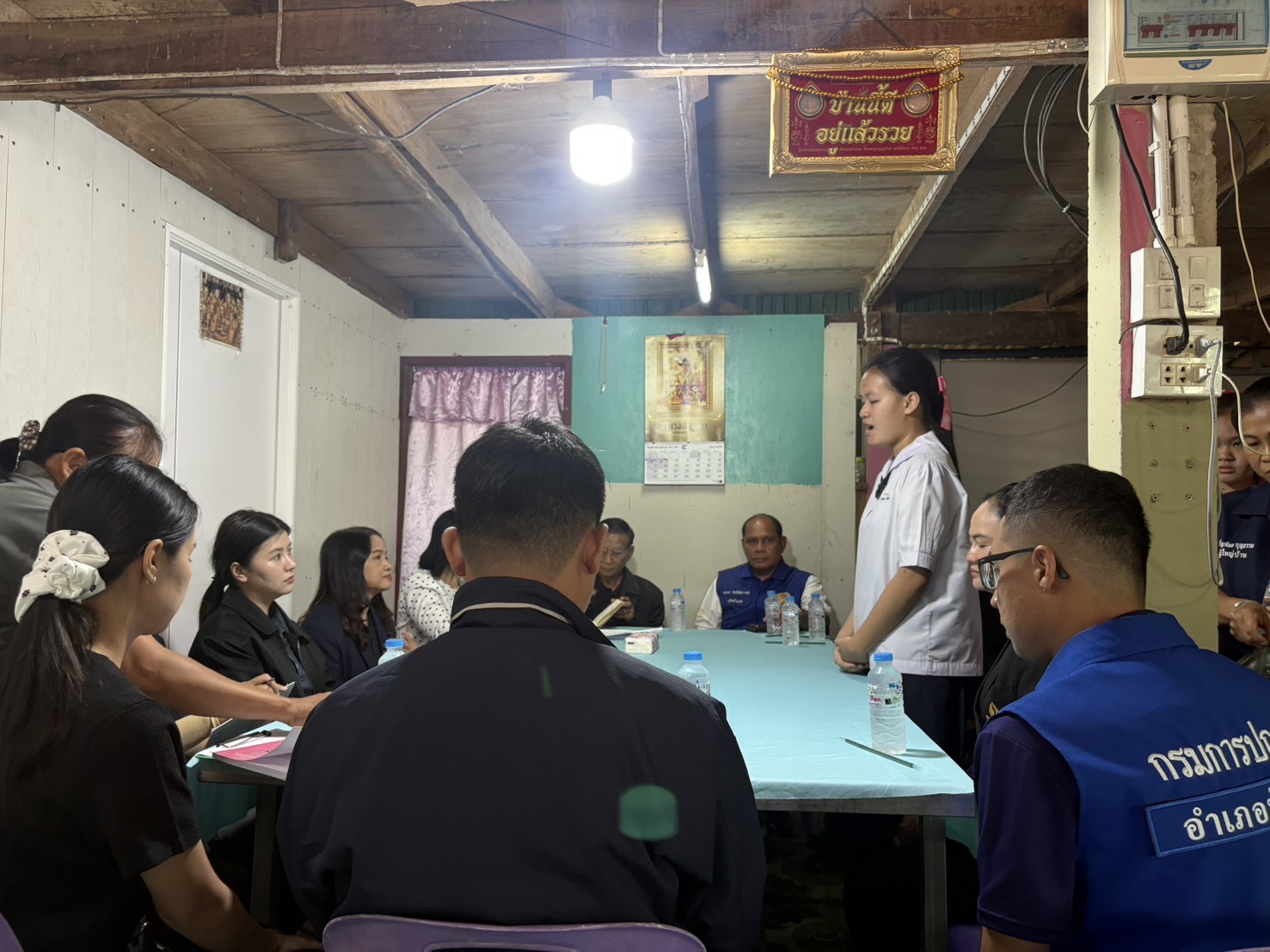  อำเภอบ้านหมี่ โดยสำนักงานพัฒนาชุมชนอำเภอบ้านหมี่ ร่วมลงพื้นที่เยี่ยมบ้านหมู่ที่ 5 ต.หนองกระเบียน เพื่อสอบทานข้อมูลเชิงประจักษ์ฯ การคัดเลือกนักเรียนเพื่อรับพระราชทานทุนการศึกษาตามโครงการทุนการศึกษาพระราชทาน ม.ท. รุ่นที่ 18 ปี 2569 จังหวัดลพบุรี