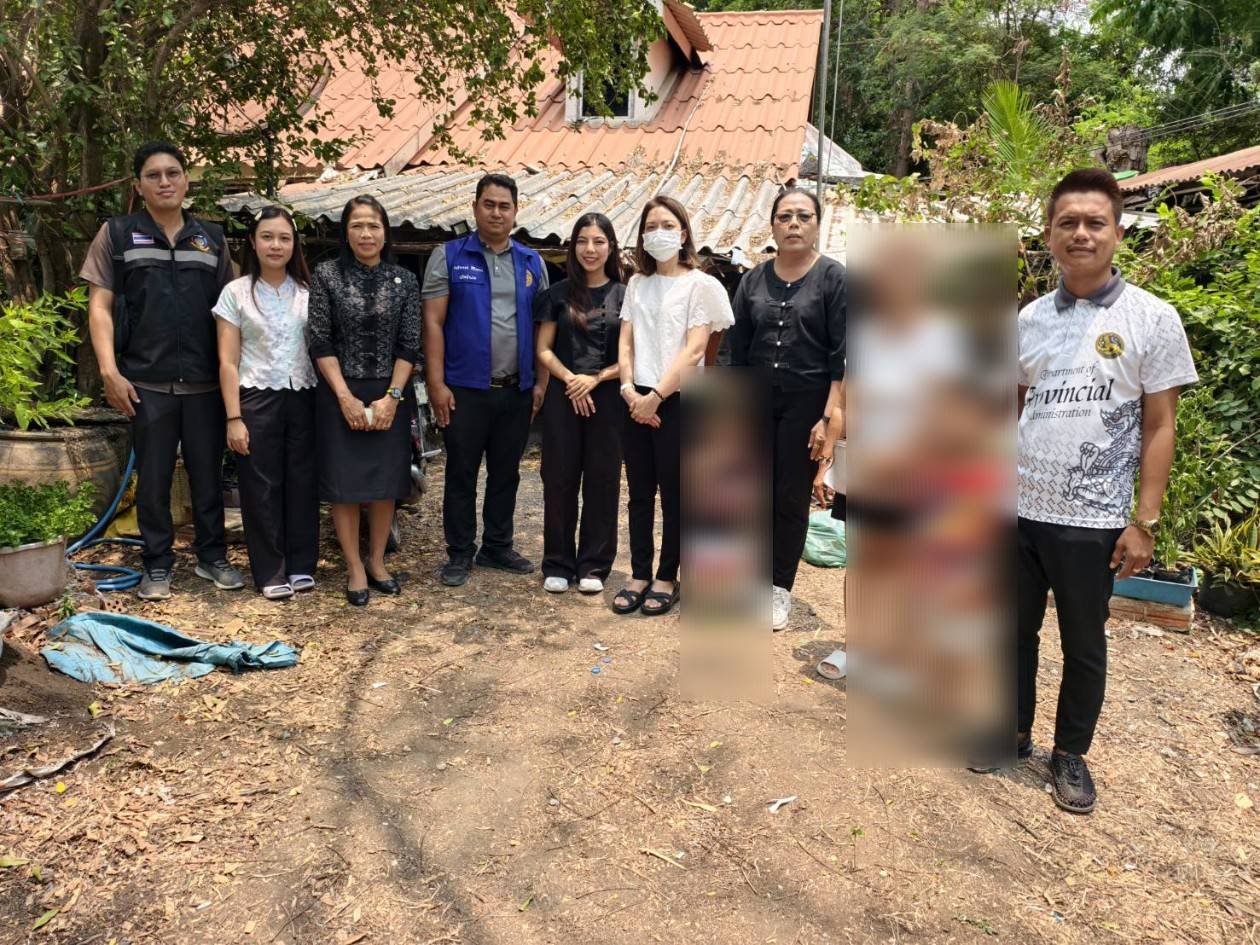 อำเภอบ้านหมี่ โดยสำนักงานพัฒนาชุมชนอำเภอบ้านหมี่ ร่วมลงพื้นที่เยี่ยมให้กำลังใจกลุ่มเปราะบางตำบลสนามแจง