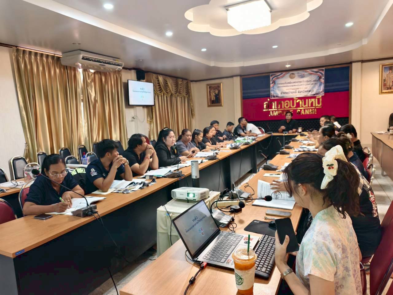 อำเภอบ้านหมี่ โดยสำนักงานพัฒนาชุมชนอำเภอบ้านหมี่ โครงการประชุมเชิงปฏิบัติการส่งเสริมทักษะการบริหารจัดการทุนชุมชนตามหลักธรรมาภิบาล ระดับอำเภอ