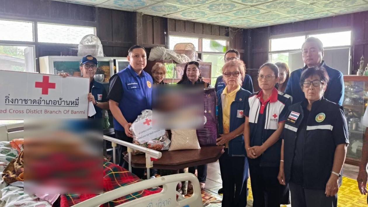 อำเภอบ้านหมี่ โดยสำนักงานพัฒนาชุมชนอำเภอบ้านหมี่ ลงพื้นที่มอบถุงยังชีพจากโครงการ “ตักบาตรปันบุญ ช่วยเหลือผู้ยากไร้ อำเภอบ้านหมี่” ครั้งที่ 2/ 2569